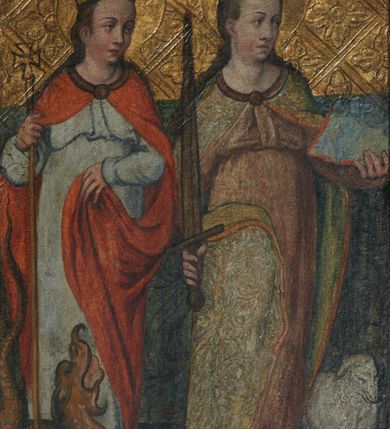 Zdjęcie nr 4: Na awersach ukazano osiem świętych dziewic: św. Urszulę i św. Katarzynę w kwaterze górnej skrzydła lewego, św. Małgorzatę i św. Agnieszkę w kwaterze dolnej. Na awersie skrzydła prawego św. Dorotę i św. Barbarę w kwaterze górnej oraz św. Helenę i św. Apolonię w kwaterze dolnej. Święte ukazane w powtarzalnych pozach, zwrócone ku środkowi poliptyku z odpowiednimi im atrybutami w dłoniach. Twarze o braku zindywidualizowanych rysów, pełne, o wysokich czołach z długimi nosami, pełnymi ustami i silnie zarumienionymi policzkami. Na głowach mają korony, a wokół nich koliste i złocone nimby. Ubrane są długie suknie i różnokolorowe płaszcze spięte na dekolcie. Szaty miękko drapowane. Tło do wysokości trzech czwartych zajmuje ciemna kotara, w górnej części scen tło złocone, grawerowane w ukośną kratę wypełnioną w polach rozetami.

Na rewersach ukazano sceny z Męki Pańskiej: na skrzydle prawym Biczowanie (kwatera górna) i Cierniem Ukoronowanie (kwatera dolna), zaś na rewersie skrzydła lewego scenę Ukrzyżowanie (kwatera górna) i Zmartwychwstanie (kwatera dolna). W scenie Ukrzyżowania u stóp Matki Boskiej i św. Jana przedstawiono klęczących fundatorów: mężczyznę w czarnej szacie, który trzyma w dłoniach otwartą księgę oraz kobietę w czarnej sukni i białej chuście na głowie. 
