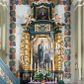 Zdjęcie nr 1: Nastawa architektoniczna, jednoosiowa, jednokondygnacyjna ze zwieńczeniem, ustawiona na dwustrefowym cokole z wyodrębnionymi dwoma prostopadłościanami. Ołtarz prostopadłościenny, z drewnianą mensą. Antepedium ujęte profilowaną, złoconą ramą, na tle fioletowego pola mandorla z chrystogramem Chi Rho oraz literami alfa i omega, w glorii promienistej. Cokół w górnej strefie dekorowany płycinami wypełnionymi akantem. Nastawa flankowana parą pilastrów o kanelowanych trzonach i stojących przed nimi kolumn o kapitelach kompozytowych i kręconych trzonach, oplecionych akantem, ustawionych pod kątem na zewnątrz, dźwigających pełne belkowanie, wyłamane na ich osi, o fryzie dekorowanym rozetami, z siedzącymi na nim puttami. Pole centralne niemal w całości wypełnione wnęką ujętą profilowaną ramą w formie stojącego prostokąta o wklęsłych górnych narożach. We wnęce obraz z przedstawieniem Niepokalanego Poczęcia Matki Boskiej, na zasuwie św. Anna Samotrzeć. Nad obrazem, w polu belkowania kartusz utworzony z akantu, girland i zwisów z napisem „POD / TWOJĄ OBRONĘ / UCIEKAMY / SIĘ”. Kondygnacja ujęta uszami utworzonymi z akantu. Zwieńczenie w formie stojącego prostokąta o lekko wklęsłych bokach, zamknięte fragmentem segmentowego gzymsu zakończonego wolutami, dekorowanego obłokami, liśćmi oraz figurą putta i uskrzydlonych główek anielskich. W polu obraz św. Róży z Viterbo w formie zbliżonej do trapezu o wklęsłych podstawach, ujęty profilowaną ramą. Zwieńczenie flankowane uszami z akantu i kampanuli. Struktura polichromowana w kolorze zielonym, ze złoconymi kolumnami, profilami i ornamentyką. 