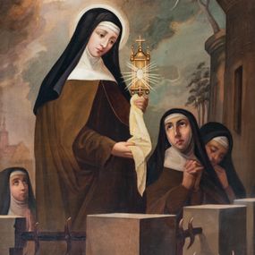 Zdjęcie nr 1: Nastawa architektoniczna, jednoosiowa, jednokondygnacyjna ze zwieńczeniem, ustawiona na dwustrefowym cokole z wyodrębnionymi dwoma prostopadłościanami. Ołtarz prostopadłościenny, z drewnianą mensą. Antepedium ujęte profilowaną, złoconą ramą, na tle fioletowego pola mandorla z chrystogramem Chi Rho oraz literami alfa i omega, w glorii promienistej. Cokół w górnej strefie dekorowany płycinami wypełnionymi akantem. Nastawa flankowana parą kolumn o kapitelach kompozytowych, dźwigających pełne belkowanie, wyłamane na ich osi, częściowo przerwane pośrodku, z siedzącymi na nim puttami, o fryzie dekorowanym rozetami. Pole centralne niemal w całości wypełnione wnęką ujętą ramą zdobioną ornamentem roślinnym, w formie stojącego prostokąta z wyłamanym schodkowo fragmentem w górnym boku, wypełnionym akantem. We wnęce obraz „Stygmatyzacja św. Franciszka”, na zasuwie przedstawienie św. Klary. Kondygnacja ujęta uszami utworzonymi z akantu i kampanuli. Zwieńczenie w formie stojącego prostokąta o lekko wklęsłych bokach, zamknięte fragmentem falistego gzymsu z obłokami, puttem i dwoma uskrzydlonymi główkami anielskimi. W polu obraz św. Elżbiety Węgierskiej w formie stojącego prostokąta o ściętych narożach, ujęty ramą zdobioną ornamentem roślinnym. W miejscu naroży cztery rozety. Zwieńczenie flankowane uszami z akantu i kampanuli. Struktura polichromowana w kolorze zielonym, ze złoconymi kolumnami, profilami i ornamentyką. 