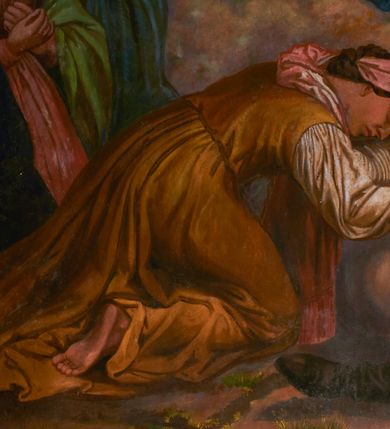 Zdjęcie nr 21: Fresk wkomponowany w arkadę zamkniętą półkoliście, w ścianie południowej prezbiterium, nad portalem do aneksu. Ukazuje siedzącą na tronie Matkę Boską z Dzieciątkiem na kolanach oraz klęczących i stojących przed nią od lewej proboszcza Józefa Krzemińskiego, rodzinę w stroju ludowym, Izabelę i Felicjana Szybalskich oraz chłopca z chorągwią w ręku. 