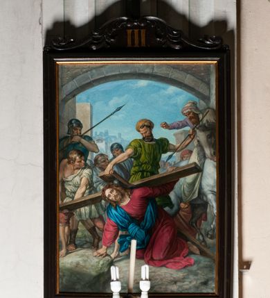 Zdjęcie nr 10: Stacje drogi krzyżowej tworzą jednorodny stylistycznie cykl obrazów wyróżniających się konwencjonalnym ujęciem scen, zróżnicowanymi pozami uczestników Pasji i ich dramatycznymi gestami, bogactwem kolorystycznym szat i dalekim, realistycznym krajobrazem. 