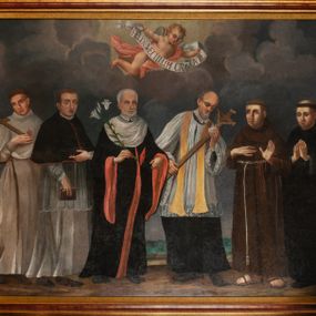Zdjęcie nr 1: Obraz w kształcie stojącego prostokąta ukazuje sześciu świętych krakowskich żyjących w XV wieku: Michała Giedroycia, Izajasza Bonera, Jana Kantego, Władysława z Gielniowa, Szymona z Lipnicy i Stanisława Kazimierczyka. Święci ukazani frontalnie, całopostaciowo, w strojach zakonnych lub świeckich. Nad nimi unosi się anioł z banderolą, na której napis &quot;A[NNO] D[OMINI] 1400 FELIX SECULUM CRACOVIAE&quot;. 