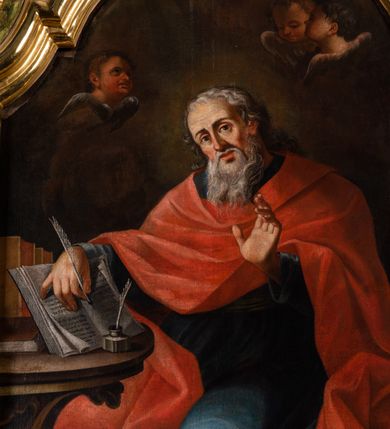 Zdjęcie nr 8: Ołtarz drewniany, prostopadłościenny z kamienną mensą, z kamiennym portatylem. Antependium z prostokątną płyciną ujętą marmoryzowaną ramą ze złoconym karbowanym profilem. W polu medalion w formie stojącego owalu z przedstawieniem zakonnika z dzieciątkiem, flankowany akantową wicią akantową przeplataną z roślinną, na jasnoniebieskim tle. Nastawa ołtarzowa architektoniczna, jednoosiowa, jednokondygnacyjna ze zwieńczeniem na dwustrefowym cokole.  Retabulum flankowane parą opilastrowanych filarów, które dźwigają imposty oraz fragmenty przerwanego półkolistego przyczółka z siedzącymi puttami. Na tle filarów, na konsolach ustawione 2 figury papieża i biskupa. Trzony pilastrów dekorowane zwisami kwiatowymi. W Polu środkowym wnęka w formie stojącego prostokąta zamkniętego łukiem segmentowym nadwieszonego z uskokiem ujęta profilowaną ramą, dekorowaną ornamentem roślinnym, z obrazem świętego Marka. Wnęka od dołu i góry flankowana ornamentem roślinnym i roccailem. Kondygnacja flankowana uszami utworzonymi z roccailu. Zwieńczenie w formie zbliżonej do trapezu o wklęsłych bokach zamknięte fragmentem gzymsu, wyłamanego na kształt łuku segmentowego nadwieszonego, z kartuszem z ornamentem roccailowym. W polu gorejące serce w otoku z obłoków i uskrzydlonych główek anielskich, w glorii promienistej.  Struktura polichromowana w sposób imitujący marmoryzację w kolorze beżowo-zielonym. Ornamentyka i profile złocone, detal i zwieńczenie srebrzone.