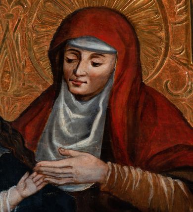 Zdjęcie nr 4: Ołtarz architektoniczny, jednoosiowy, jednokondygnacyjny, ze zwieńczeniem. Ołtarz prostopadłościenny z drewnianą, współczesną mensą i współczesnym antependium z przedstawieniem świętej w otoczeniu wieńca z kwiatami. Nastawa ujęta ukośnie dostawionymi filarami kanelowanymi, ustawionymi na postumentach z konsolami o prostych kapitelach utworzonych z roccailli i konsol podtrzymujących przerwane belkowanie zwieńczone ćwierćkolistymi naczółkami. Zwieńczenie o wklęsłych bokach zakończone profilowanym gzymsem w kształcie łuku nadwieszonego półkolistego. Na tle filaru, na konsolach ustawione figury uskrzydlonych aniołów. W polu środkowym obraz w kształcie stojącego prostokąta zamkniętego łukiem nadwieszonym półkolistym ozdobiony rocaillem. W ramie obraz z przedstawieniem św. Anny Samotrzeciej z Madonną z Dzieciątkiem. Nad ramą baldachim z lambrekinem. W zwieńczeniu serce Gorejące na tle glorii promienistej z chmurkami, zwieńczonej uskrzydloną główką anielską; nad gzymsem zwieńczenia  grzebień utworzony z ażurowego rocaillu. 