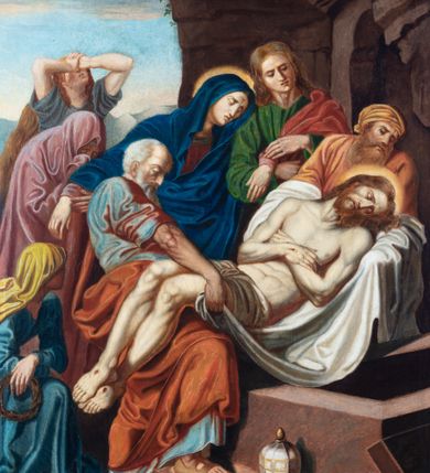 Zdjęcie nr 19: Czternaście obrazów uzyskało ten sam kształt stojącego prostokąta, obramienionego prostą, złoconą i profilowaną ramą. W polach obrazowych znalazły się wielopostaciowe kompozycje umieszczone najczęściej na tle pejzażu, ale także i architektury. Narracja każdego z obrazów skupia się na osobie Chrystusa, któremu towarzyszą inni ludzie, zgodnie z tematyką kolejnej stacji. Namalowane postacie wykonują gwałtowne i dynamiczne gesty. Na ich twarzach o jasnych karnacjach widoczne są różne emocje. Postacie ubrane są w obficie drapowane szaty o intensywnej i kontrastowej kolorystyce. Cykl przedstawia: 1) Sąd Piłata, 2) Jezus bierze krzyż na ramiona, 3) Pierwszy upadek Chrystusa, 4) Chrystus spotyka matkę, 5) Szymon z Cyreny pomaga nieść krzyż Jezusowi, 6) Weronika ociera twarz Jezusa, 7) Drugi upadek pod krzyżem Chrystusa, 8) Jezus upomina płaczące niewiasty, 9) Trzeci upadek pod krzyżem Chrystusa, 10) Obnażenie z szat Jezusa, 11) Przybicie do krzyża Chrystusa, 12) Śmierć Chrystusa na krzyżu, 13) Opłakiwanie Jezusa, 14) Złożenie Chrystusa do grobu.  