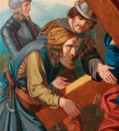 Zdjęcie nr 106: Czternaście obrazów uzyskało ten sam kształt stojącego prostokąta, obramienionego prostą, złoconą i profilowaną ramą. W polach obrazowych znalazły się wielopostaciowe kompozycje umieszczone najczęściej na tle pejzażu, ale także i architektury. Narracja każdego z obrazów skupia się na osobie Chrystusa, któremu towarzyszą inni ludzie, zgodnie z tematyką kolejnej stacji. Namalowane postacie wykonują gwałtowne i dynamiczne gesty. Na ich twarzach o jasnych karnacjach widoczne są różne emocje. Postacie ubrane są w obficie drapowane szaty o intensywnej i kontrastowej kolorystyce. Cykl przedstawia: 1) Sąd Piłata, 2) Jezus bierze krzyż na ramiona, 3) Pierwszy upadek Chrystusa, 4) Chrystus spotyka matkę, 5) Szymon z Cyreny pomaga nieść krzyż Jezusowi, 6) Weronika ociera twarz Jezusa, 7) Drugi upadek pod krzyżem Chrystusa, 8) Jezus upomina płaczące niewiasty, 9) Trzeci upadek pod krzyżem Chrystusa, 10) Obnażenie z szat Jezusa, 11) Przybicie do krzyża Chrystusa, 12) Śmierć Chrystusa na krzyżu, 13) Opłakiwanie Jezusa, 14) Złożenie Chrystusa do grobu.  