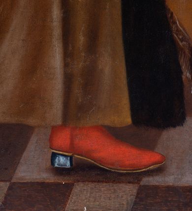 Zdjęcie nr 9: Obraz uzyskał kształt stojącego prostokąta. W centrum kompozycji przedstawiono Marcina Cieńskiego, identyfikowanego przez herb Pomian w błękitnym polu, ujęty kartuszem z koroną rangową oraz literami wokół przedstawienia herbowego na tarczy: &quot;Z.C / M.C/ P.S. / P.M. / J.R&quot;. Portretowany w nieznacznym kontrapoście został ujęty w całej postaci w trzech czwartych w prawo. Jest to starszy mężczyzna trzymający w prawej ręce buzdygan, w lewej zaś opartej o blat stołu złoty, kieszonkowy zegarek z łańcuszkiem. Cieński ma pociągłą twarz o zapadniętych policzkach, szeroko otwarte ciemne oczy, orli nos i wydatne usta. Nosi sumiaste wąsy oraz ma podgolone po bokach głowy krótkie włosy, stąd też dobrze widoczne jest jego lewe ucho. Ubrany jest w ciemnoochrowy żupan przewiązany tekstylnym pasem, u którego przy lewym boku wisi szabla z dekoracyjną rękojeścią oraz w podbitą futrem czerwoną delię wiązaną dwoma złotymi sznurkami ozdobionymi chwostami. Portretowany na nogach ma czerwone trzewiki na obcasach. Z prawej strony kompozycji widoczny jest fragment ustawionego diagonalnie stołu nakrytego ochrową tkaniną lamowaną u dołu złotą frędzla. Na stole Cieński prezentuje trzymany w lewej ręce złoty zegarek z łańcuszkiem. Z tyłu leży czerwona czapka podbita futrem. Szlachcic stoi we wnętrzu z posadzką ułożoną w brązowo-białawą szachownicę oraz z podwieszoną w lewym rogu kompozycji ciemną zielono-niebieską kotarą, przewiązaną złotym sznurem z chwostem. Herb Pomian został namalowany na lizenowym występie ściany z prawej strony portretowanego.     
